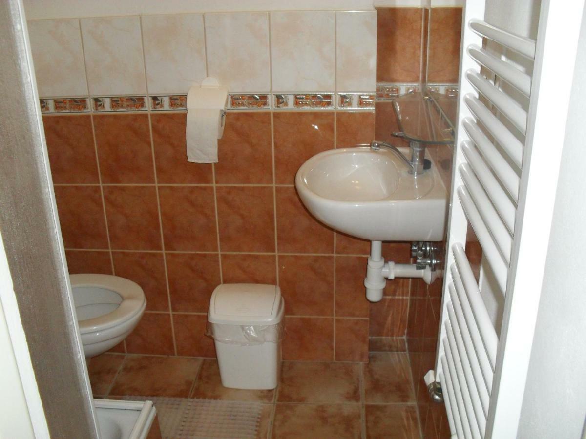 Hotel Fortuna Senec Eksteriør billede