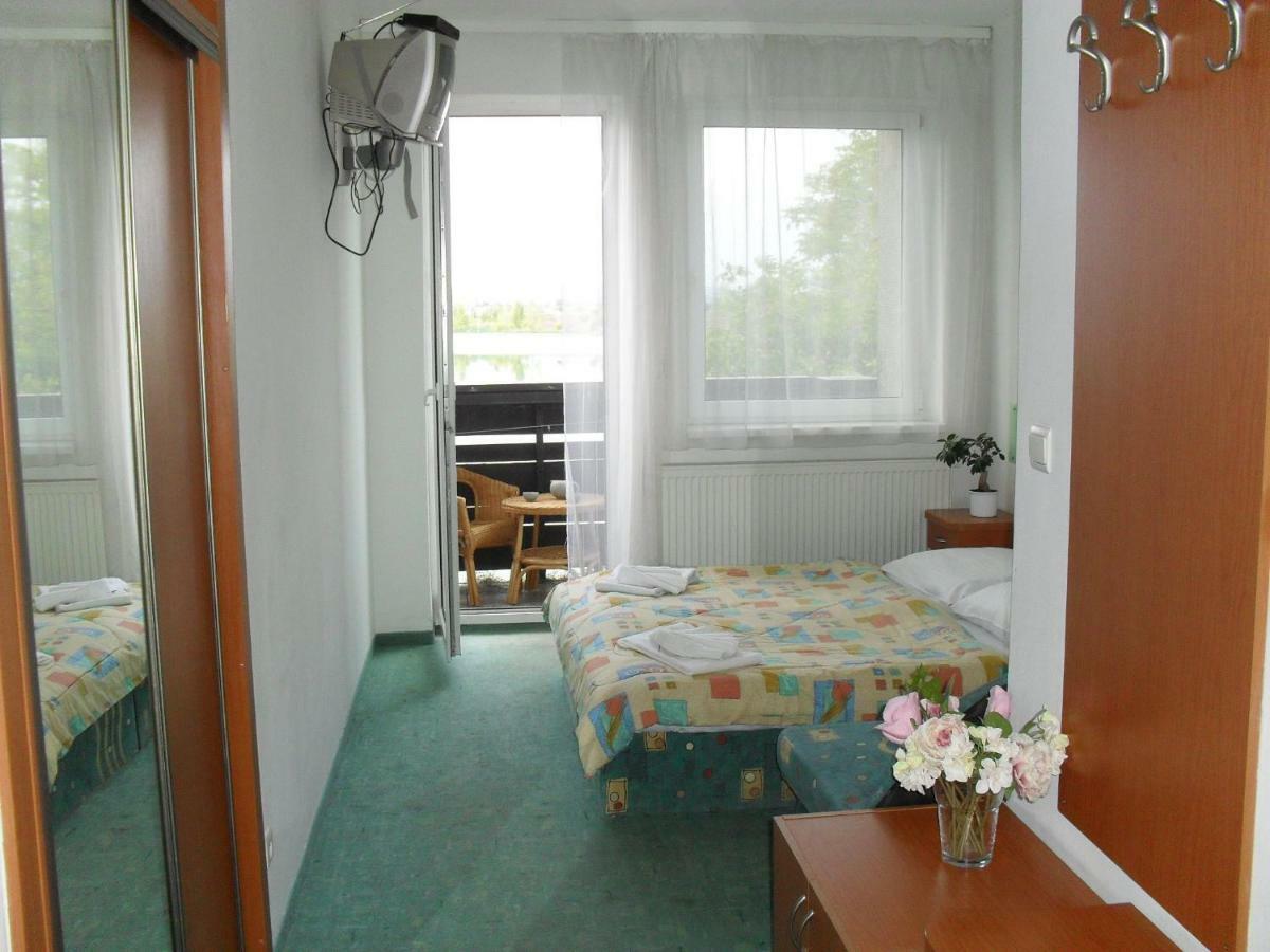 Hotel Fortuna Senec Værelse billede